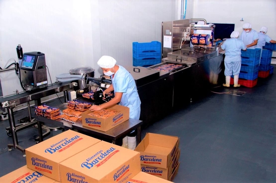 Línea de empaquetado al vacío Alimentos Barcelona